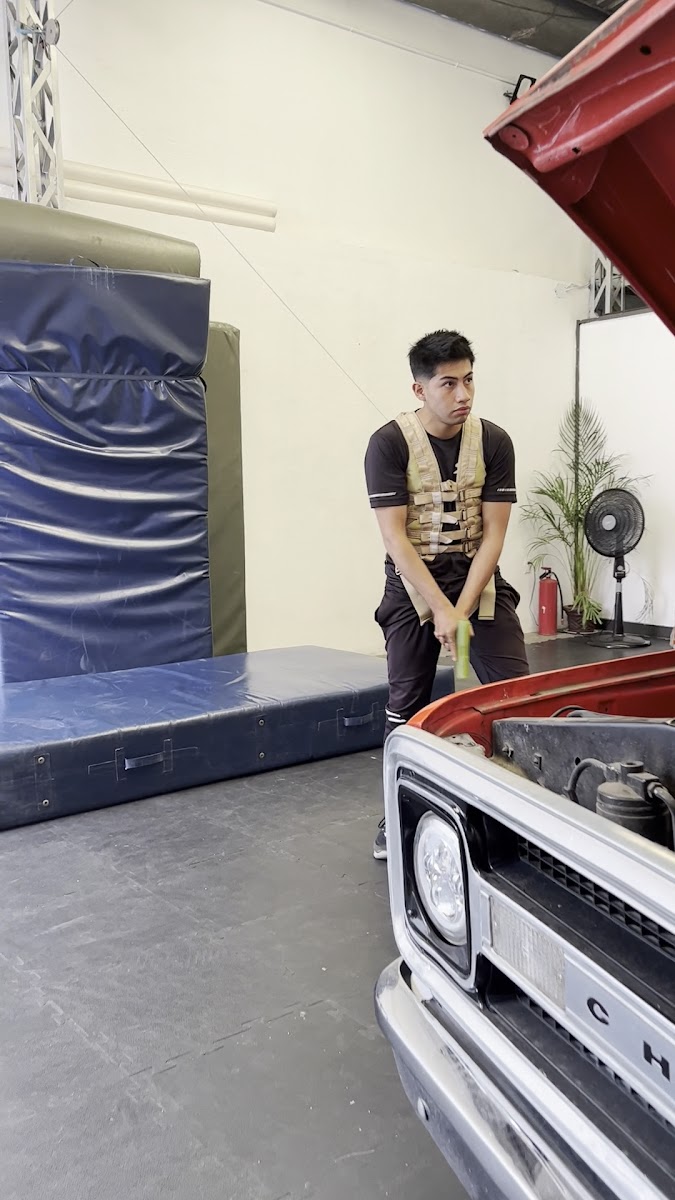 Práctica vehicular con equipo de protección dentro del CCA